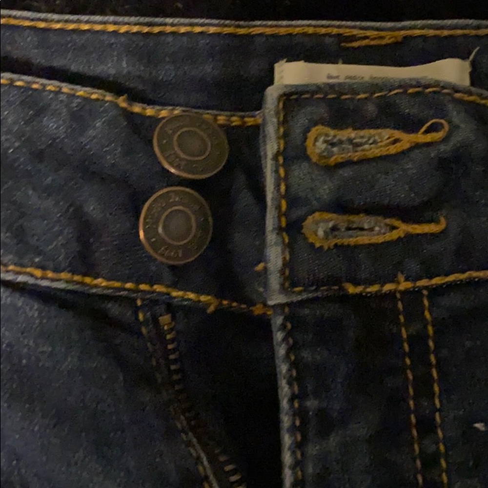 Women’s Shorts - Picture 2 of 3